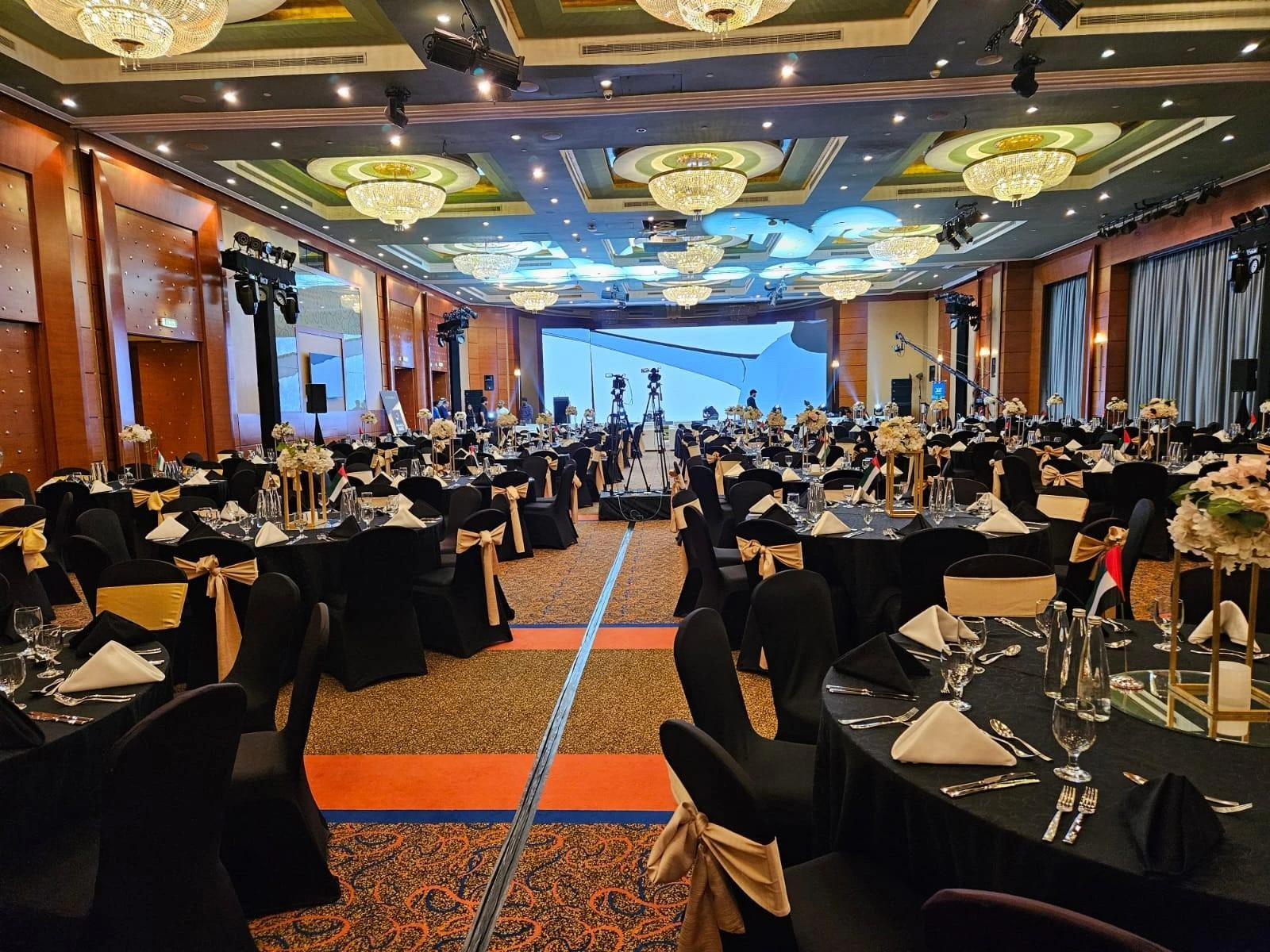 Swissotel Al Murooj Dubai
