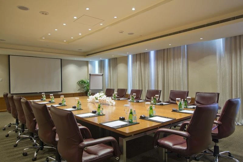 Swissotel Al Murooj Dubai