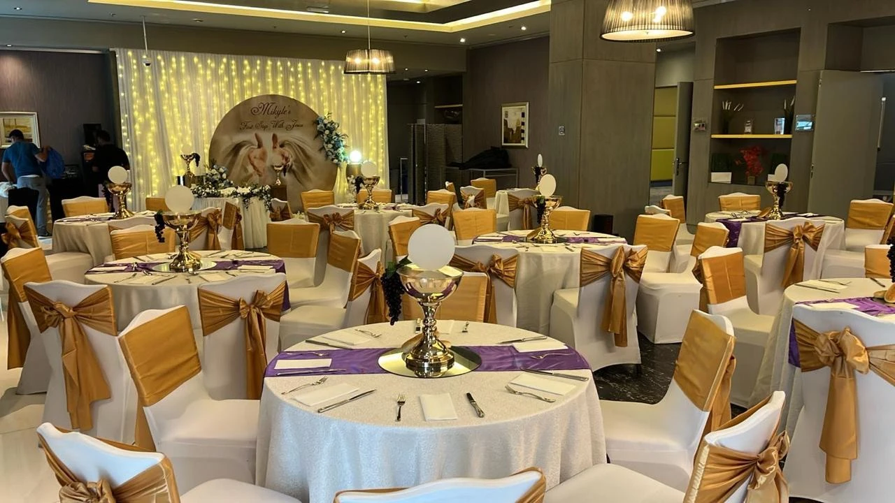 TIME Grand Plaza Hotel
